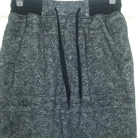 southpole sweat shorts